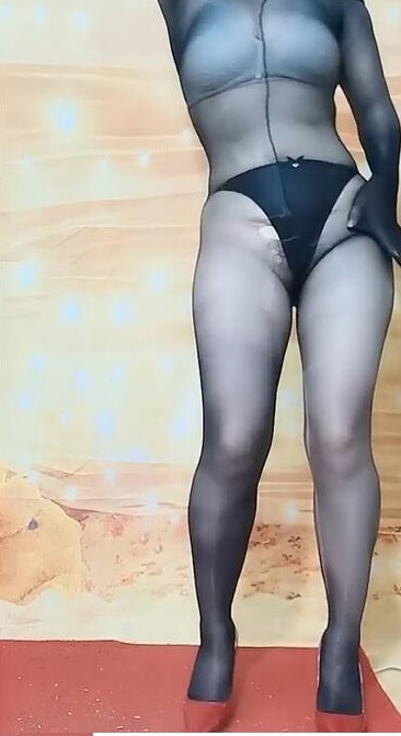 bobo 熟女黑丝广场舞