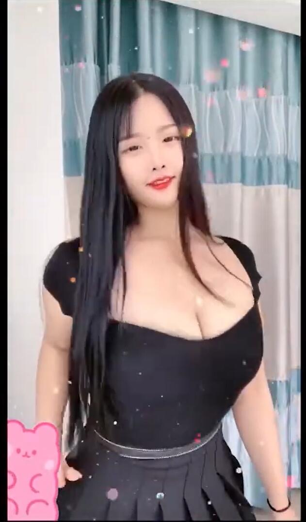 【抖音快手TikTok】小宋妹妹 童颜巨乳大奶网红 土豪最尊享VIP特别服务