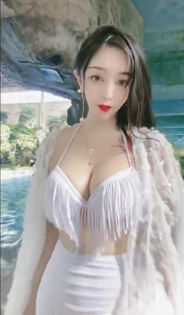 【抖音乳摇】巨乳美女抖奶舞福利視頻集合 @红女