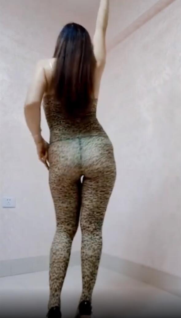 轻舞玉女 2 熟女纹豹