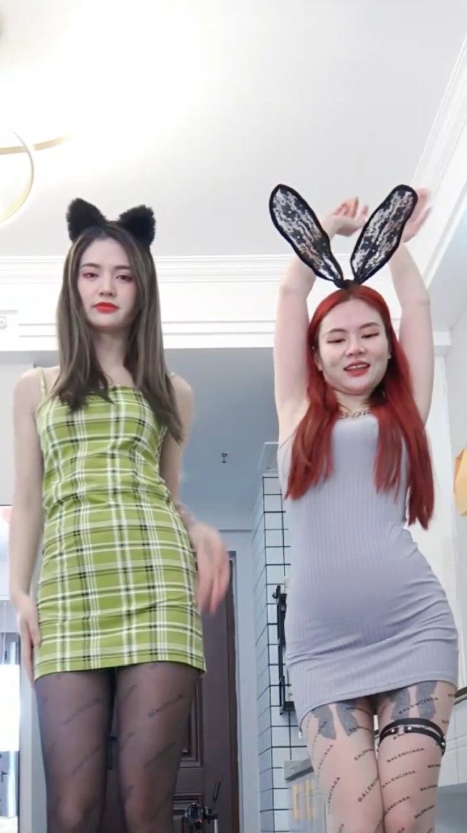 炫舞世家 大叶子雨桐 4期 AB姐妹花微距