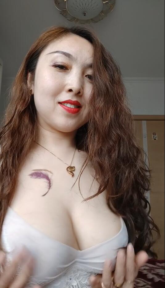 优酷广场舞【柏欣彤】极骚熟女私拍情趣裸舞个肚皮舞老师订制 06