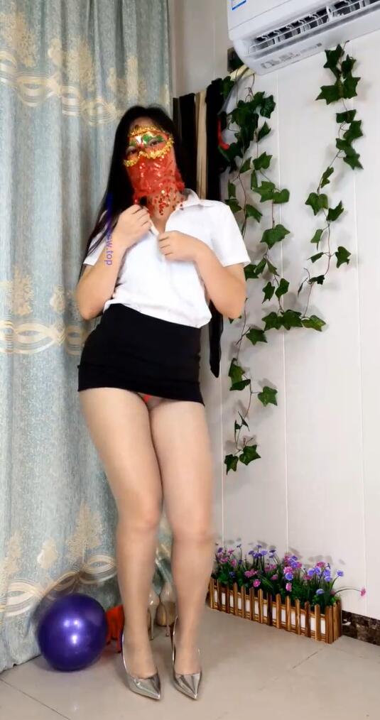云雨梦熟女广场舞 圆润翘臀性感摇 02
