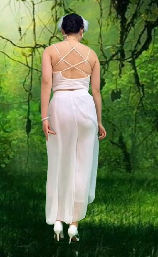 青青广场舞 定制热舞 丰满少妇 广场舞 05