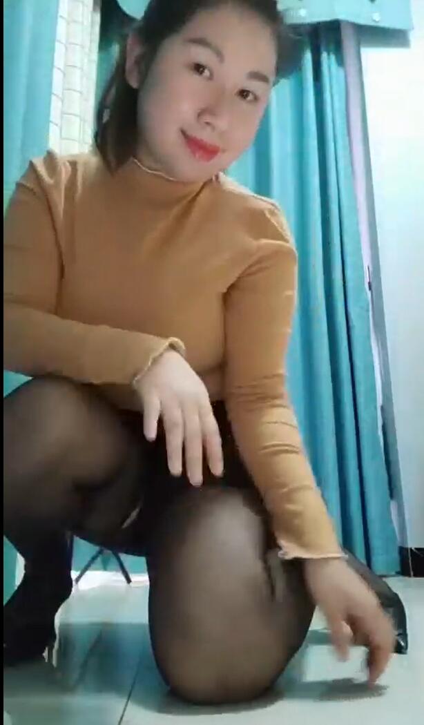 快手主播『艳艳加油』极品熟女全裸私拍 浓密森林 超级大奶牛 3V