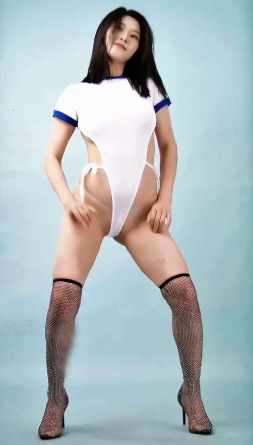 艺舞吧 美娜 第1期 06 稀有珍藏 脸蛋真TM漂亮 甜美的想骂人 横竖2V