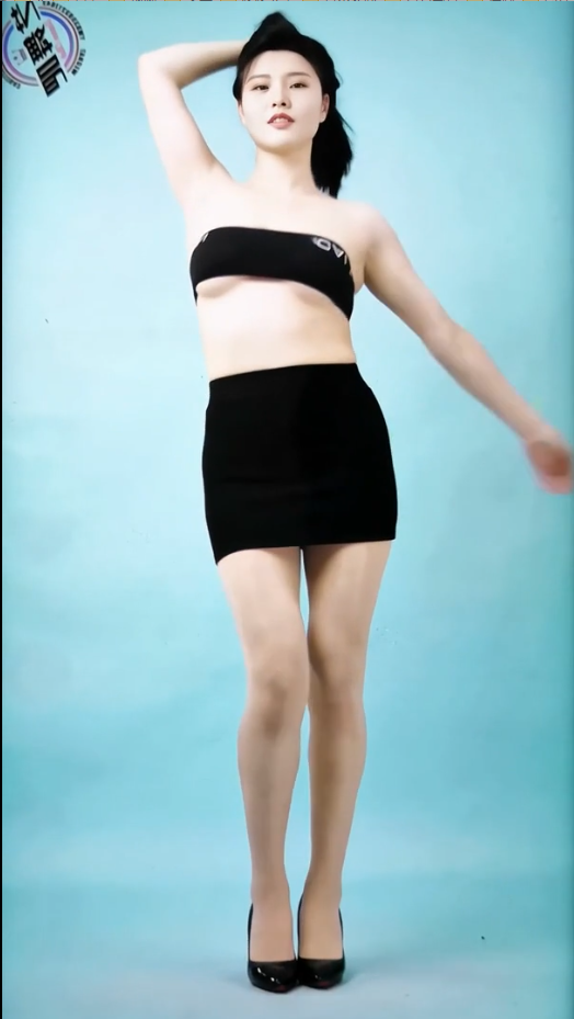 艺舞吧 美娜 第1期 08 稀有珍藏 脸蛋真TM漂亮 甜美的想骂人 横竖2V