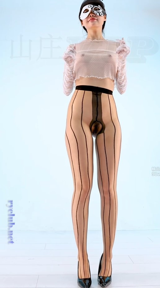 山庄VIP 高挑身材小魅01 黑丝开档 横竖2V