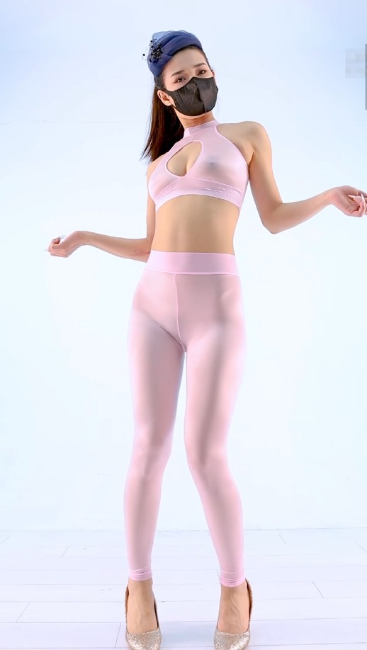 山庄VIP  小雯 健美操 横竖2V